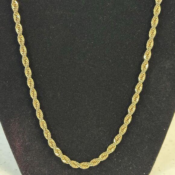 Vintage Monet Gold Tone Twisted Woven Rope Chain Necklace Signed‎ 20” Shiny - Picture 4 of 9